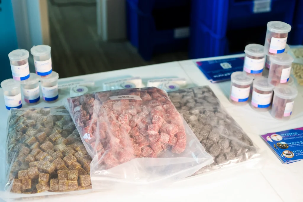 Shrooms vs Edibles 1 Shrooms vs Edibles